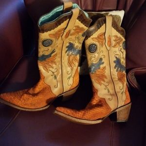 Corral vintage cowboy boots